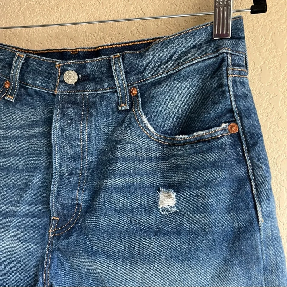 LEVI’S 501 Sz 29 Distressed Mid Wash Raw Hem Button Fly High Rise Jean Size 29